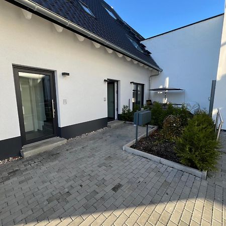 Moderne Wohnung Karlsruhe Neureut, Fussbodenheizung - Regendusche - Waschmaschine - Stellplatz מראה חיצוני תמונה