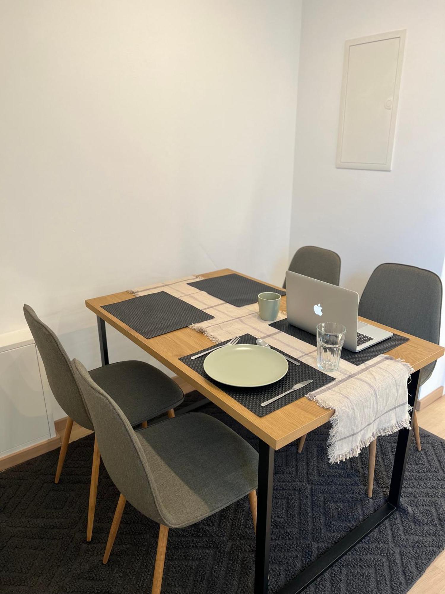 Moderne Wohnung Karlsruhe Neureut, Fussbodenheizung - Regendusche - Waschmaschine - Stellplatz מראה חיצוני תמונה